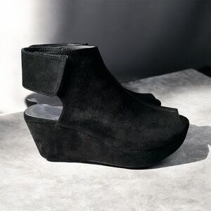 Chocolat Blu Elegant Black Wedge Sandals size 8.5 real leather